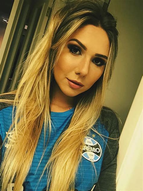 Los 11 Mandamientos Del Gremio Que Compartió Carolina Portaluppi La Hija Modelo Del Dt Renato