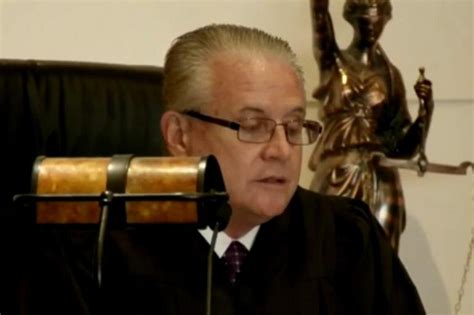 Billionaire sex offender Jeffrey Epstein settles 1 Fla. lawsuit - UPI.com