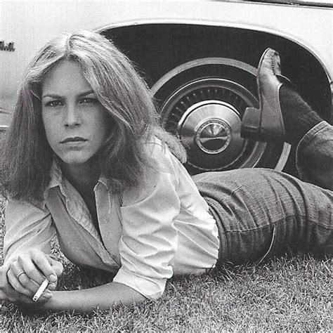 Jamie Lee Curtis On Set Of Halloween 1978 Finalgirl Lauriestrode