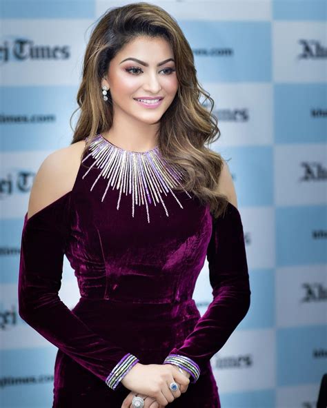 Urvashi Rautela Photos Pictures Latest Images Stills Of Urvashi