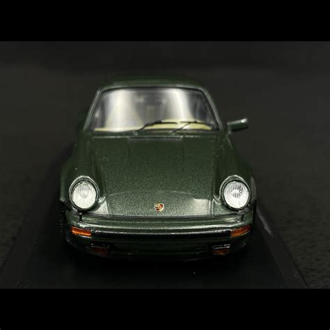 Porsche 911 Turbo 3 0 1975 Type 930 Oak Green Metallic 1 43 Spark