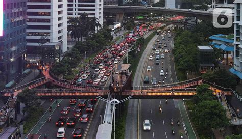 Rencana Jalan Berbayar Di Jakarta Foto Liputan