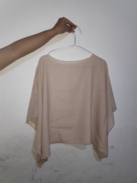 Blouse Batwing Coklat Muda Nude Warna Kulit Fesyen Wanita Pakaian