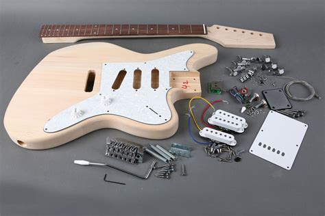 BASSWOOD JAGUAR ELECTRIC GUITAR DIY KIT Clandestine Guitars Tienda