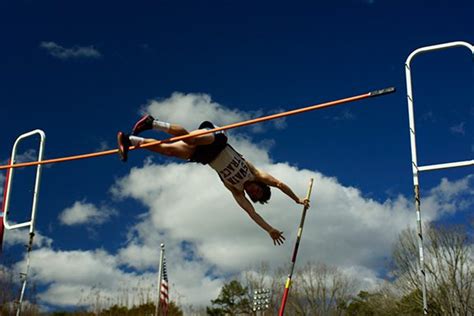 Reinert Places 3rd at Indoor Track & Field Championships - Maroon Devils