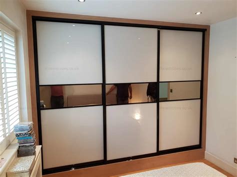 Sliding Wardrobes London - Sliding Door Wardrobes London - Fitted Sliding Wardrobe