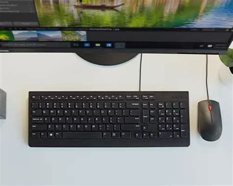 Lenovo Essential Wired Combo Keyboard And Mouse Us English P