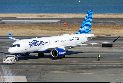 N3058J JetBlue Airways Airbus A220 300 BD 500 1A11 Photo By Li Junjie