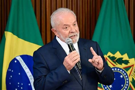 Lula diz que vai viver até os 120 anos para disputar mais 10 eleições