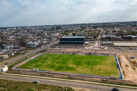 Los Equipos Probaron La Primera Cancha Sintética De Hockey Sobre Césped