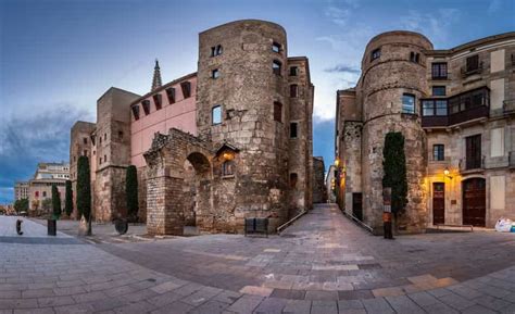 Barcelona Gothic Quarter Private Guided Walking Tour Getyourguide