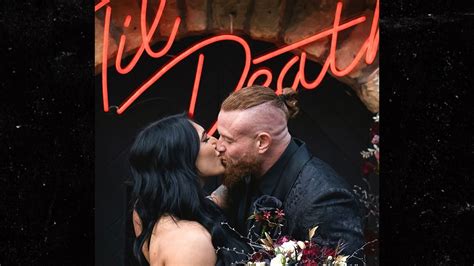 WWE Superstar Rhea Ripley Ties The Knot With Wrestling Fiancé Buddy ...