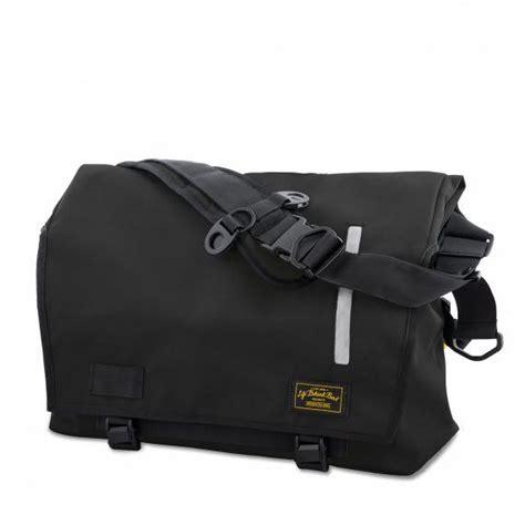 Life Behind Bars Messenger Echelon Bag L Black Men S Fashion Bags