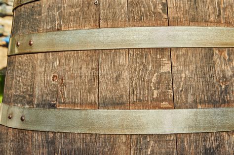 Textura De Fondo Viejo Barril De Vino De Madera Con Aros De Metal