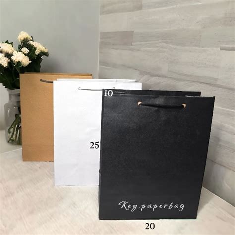 Jual Paper Bag Polos Uk 20x25 Hitam Putih Cokelat Shopee Indonesia