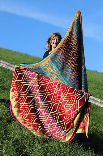 Ravelry Deco Diamonds Pattern By Maud Akkermans