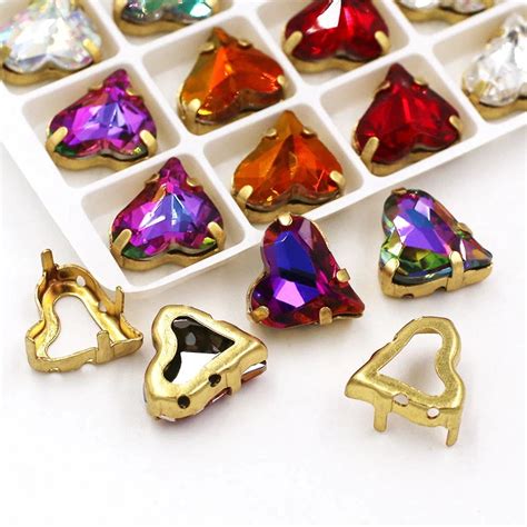 Стразы пришивные в цапах, форма сердце, стекло, камень фиолетовый с ...