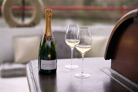 Best Champagne houses to visit in the Champagne region