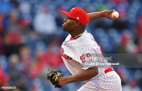 Hector Neris of the Philadelphia Phillies delivers a pitching the ...