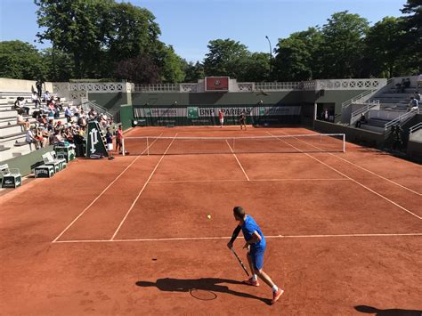 テレビ東京テニス情報【全仏オープンテニス】 On Twitter いよいよ4回戦を迎える錦織選手。ティーム選手を想定して片手バックハンドの