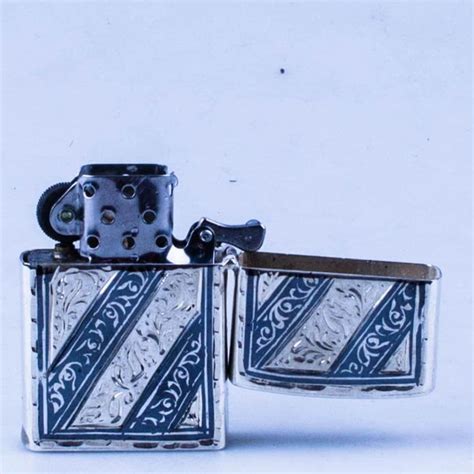 Серебряная зажигалка Zippo купить Недорого!