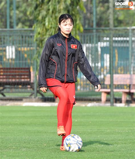 Hot Girl Ho Ng Th Loan Trang B K N T U N Ch N Khi T P Luy N D I C I N Ng Nh L A