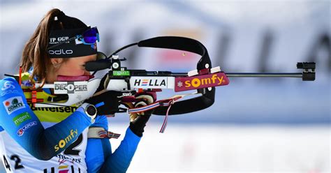 Biathlon Camille Bened Et Florent Claude S Imposent Sur Les Seconds