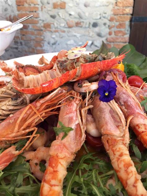 Catalana Di Crostacei La Ricetta Del Piatto Re Degli Eventi Destate