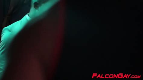 Two Horny Guys Blowing Each Others Dicks Through Glory Hole