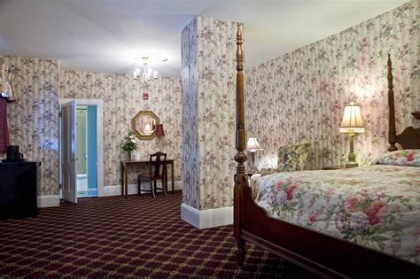 Bar Harbor Manor | Bar Harbor Inn & Suites