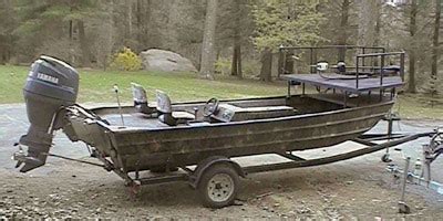 Fishing Boats: Bowfishing Boats