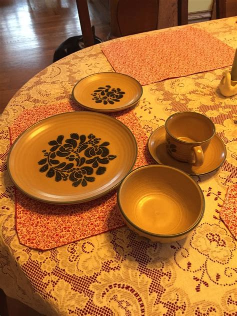 Vintage Pfaltzgraff Folk Art Place Setting Etsy Pfaltzgraff Folk