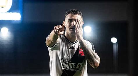 gols de Zé Gabriel e Vegetti Vasco vence o Volta Redonda e