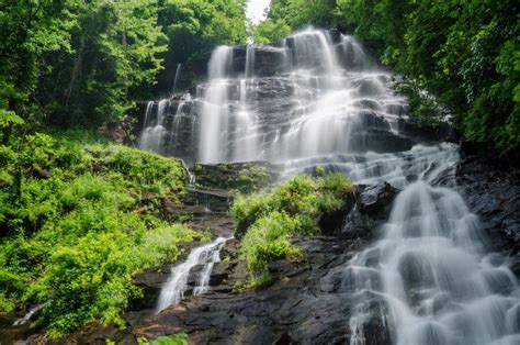 Best Family-Friendly Waterfalls to Visit in Georgia - Atlanta Parent