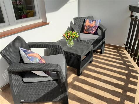 Jakie meble na balkon w bloku Z jakiego materiału Porady Meblobranie pl