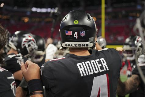 Falcons Reacts Survey: What should the Falcons do at the QB position in ...