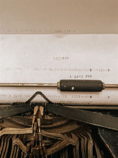 Typewriter I love you vintage writing VSCO in 2024 | 1930s aesthetic, 1900s aesthetic ...