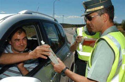 Carreteras Tráfico Intensificará Los Controles Del Uso De Sistemas De