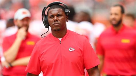 ESPN Tells the Moving Story of Chiefs’ RBs Coach Deland McCullough and ...