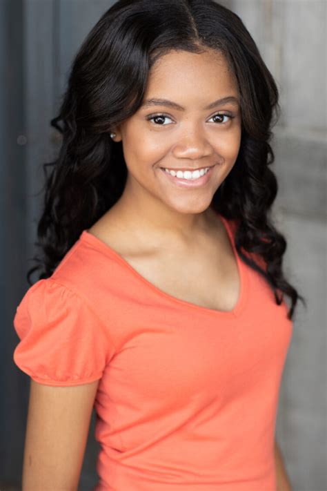 New Hot Sexy Khali Spraggins Bikini Pics