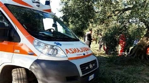 Tragedia A Tarquinia Trovato Morto Accanto All Escavatore