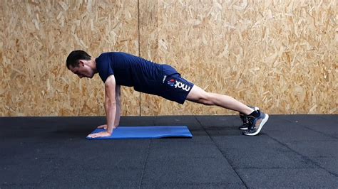 Gainage Planche Sur Les Mains Avec Mont Es Genoux Crois S Youtube