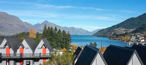 Heartland-Hotel-Queenstown-Rooms-Exterior-Lake-Mountain-Views-Blue-Sky ...