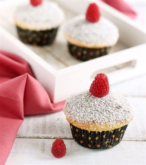 Tortini Al Cocco Con Cuore Di Lamponi La Merenda Perfetta