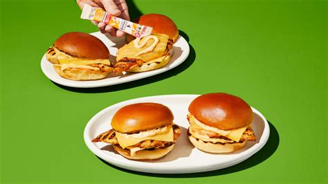 Nando’s Perinaise Chicken Sliders Recipe | HelloFresh