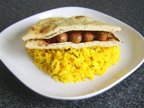 Spicy Sausage Naan Bread Sandwiches | Delishably