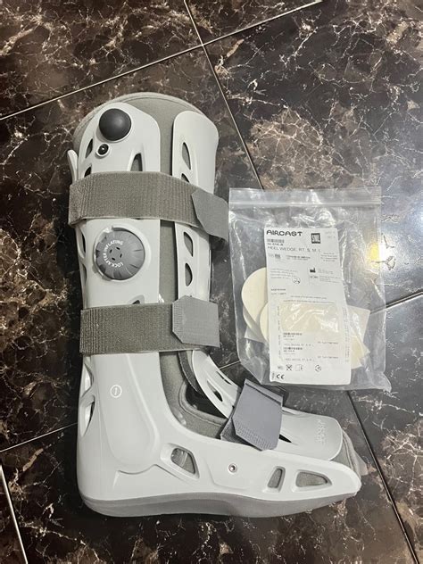 Aircast Boot Health And Nutrition Braces Support And Protection On Carousell