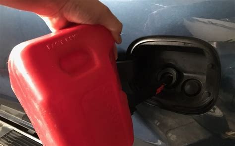 how to get rid of smell of gas on hands