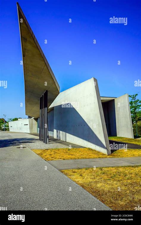 Fire Station By Architect Zaha Hadid Vitra Campus Weil Am Rhein