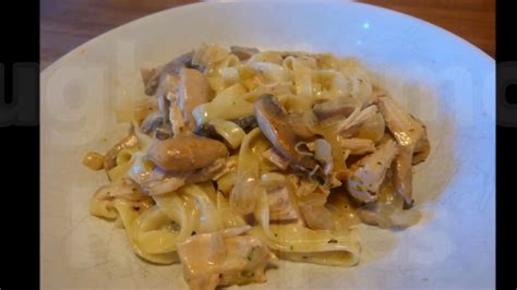 Creamy Chicken And Mushroom Pasta Easy Youtube